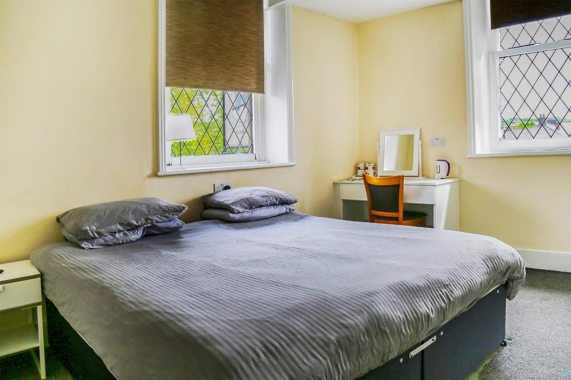 Oyo Castle Hotel, Accrington Eksteriør billede